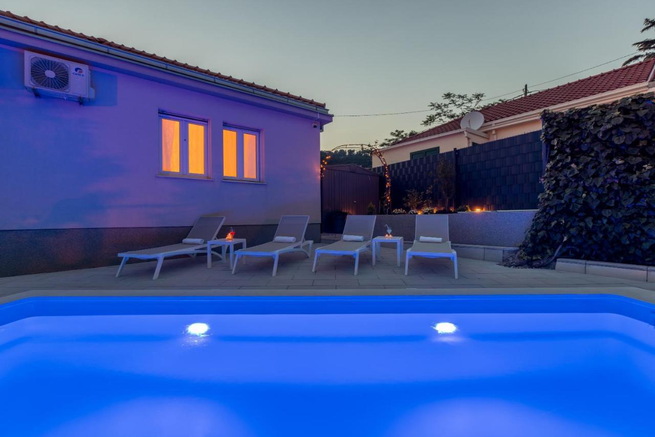 ספליט Villa Katess With Heated Pool מראה חיצוני תמונה