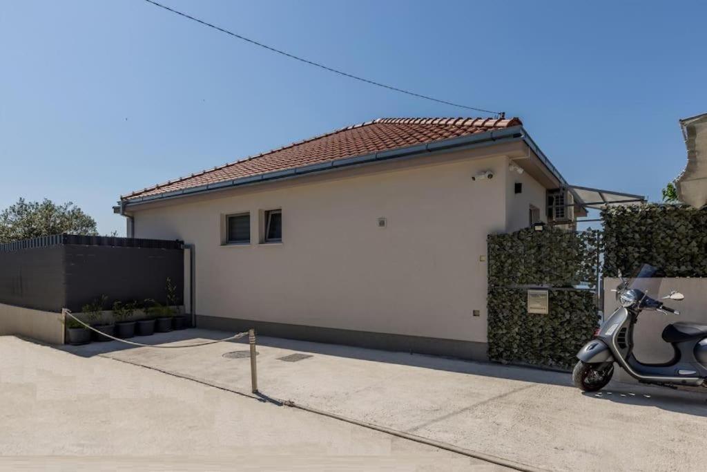 ספליט Villa Katess With Heated Pool מראה חיצוני תמונה